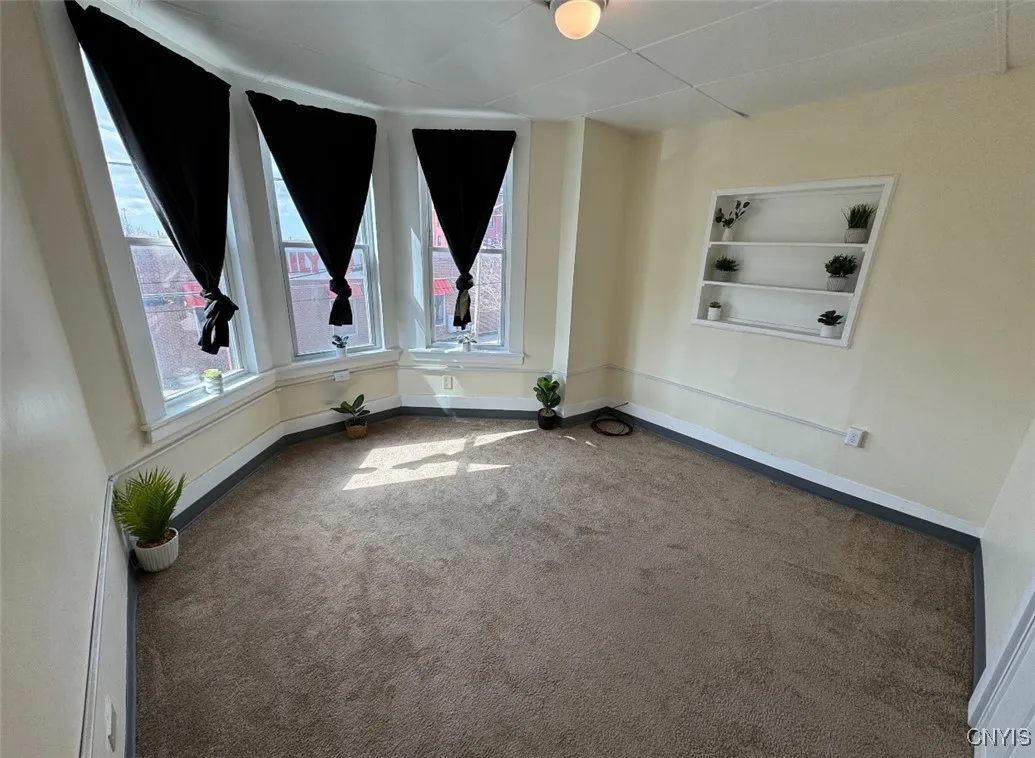1639 North Salina Street, Syracuse, New York 13208, Syracuse, New York 13208, 4 Bedrooms Bedrooms, ,Multi Family,For Sale,1639 North Salina Street, Syracuse, New York 13208,0,S1623289