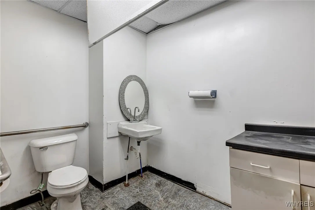 2960 Bailey Avenue, Buffalo, New York 14215, Buffalo, New York 14215, 3 Bedrooms Bedrooms, ,1 BathroomBathrooms,Residential,For Sale,2960 Bailey Avenue, Buffalo, New York 14215,B1622605