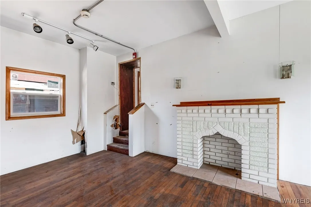 2960 Bailey Avenue, Buffalo, New York 14215, Buffalo, New York 14215, 3 Bedrooms Bedrooms, ,1 BathroomBathrooms,Residential,For Sale,2960 Bailey Avenue, Buffalo, New York 14215,B1622605