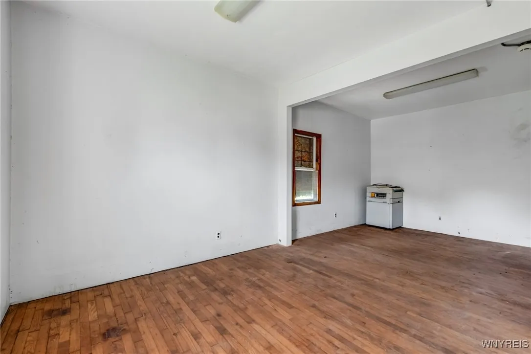 2960 Bailey Avenue, Buffalo, New York 14215, Buffalo, New York 14215, 3 Bedrooms Bedrooms, ,1 BathroomBathrooms,Residential,For Sale,2960 Bailey Avenue, Buffalo, New York 14215,B1622605