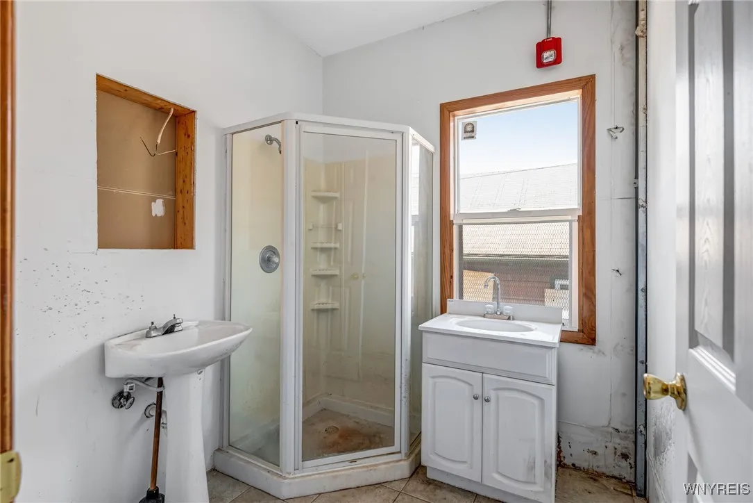 2960 Bailey Avenue, Buffalo, New York 14215, Buffalo, New York 14215, 3 Bedrooms Bedrooms, ,1 BathroomBathrooms,Residential,For Sale,2960 Bailey Avenue, Buffalo, New York 14215,B1622605