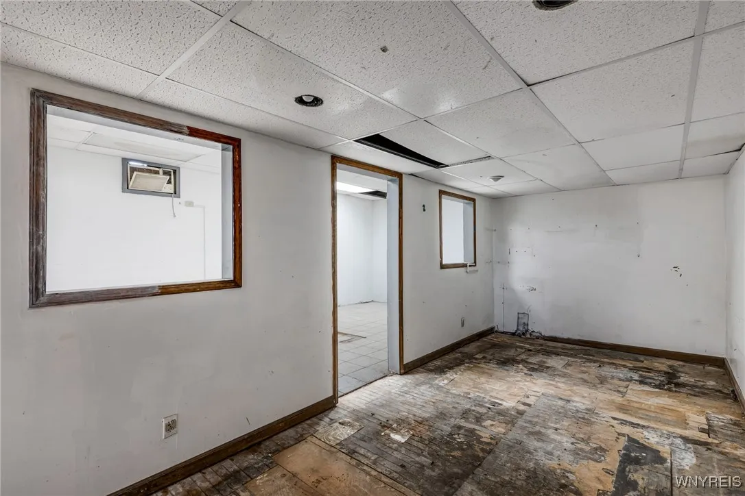 2960 Bailey Avenue, Buffalo, New York 14215, Buffalo, New York 14215, 3 Bedrooms Bedrooms, ,1 BathroomBathrooms,Residential,For Sale,2960 Bailey Avenue, Buffalo, New York 14215,B1622605