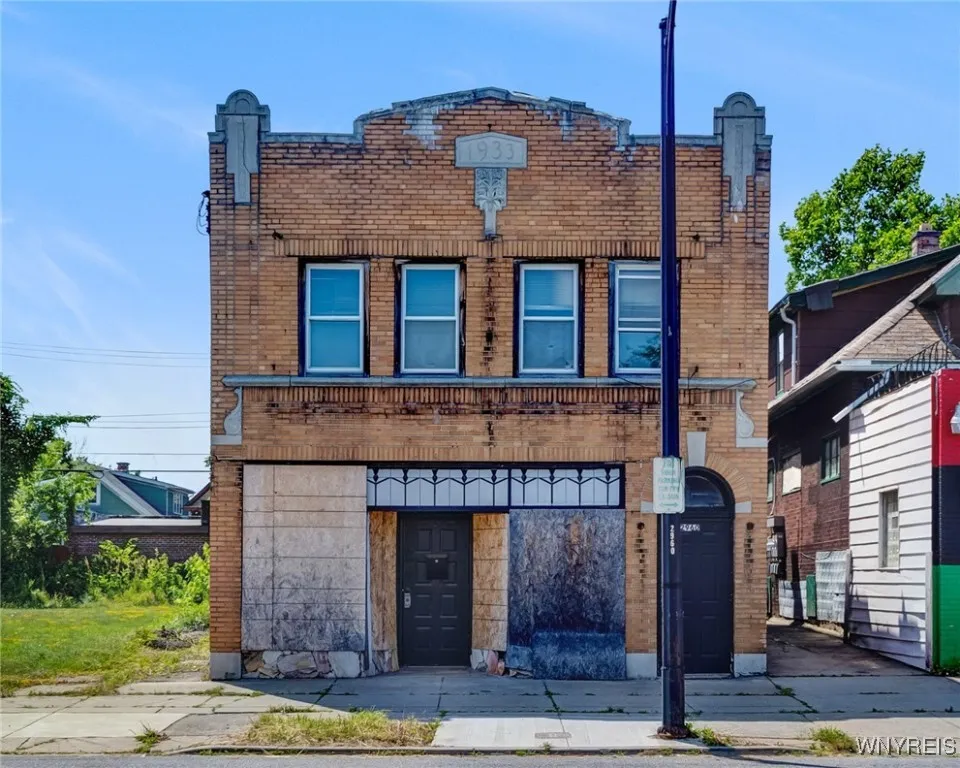 2960 Bailey Avenue, Buffalo, New York 14215, Buffalo, New York 14215, 3 Bedrooms Bedrooms, ,1 BathroomBathrooms,Residential,For Sale,2960 Bailey Avenue, Buffalo, New York 14215,B1622605
