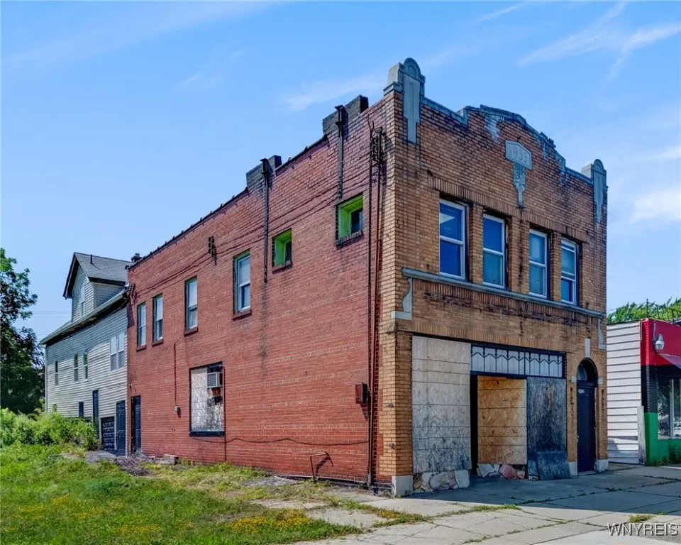 2960 Bailey Avenue, Buffalo, New York 14215, Buffalo, New York 14215, 3 Bedrooms Bedrooms, ,1 BathroomBathrooms,Residential,For Sale,2960 Bailey Avenue, Buffalo, New York 14215,B1622605