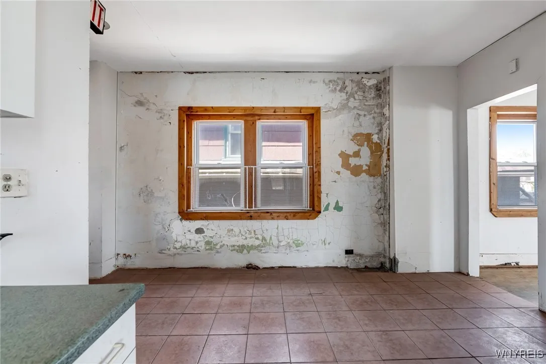 2960 Bailey Avenue, Buffalo, New York 14215, Buffalo, New York 14215, 3 Bedrooms Bedrooms, ,1 BathroomBathrooms,Residential,For Sale,2960 Bailey Avenue, Buffalo, New York 14215,B1622605