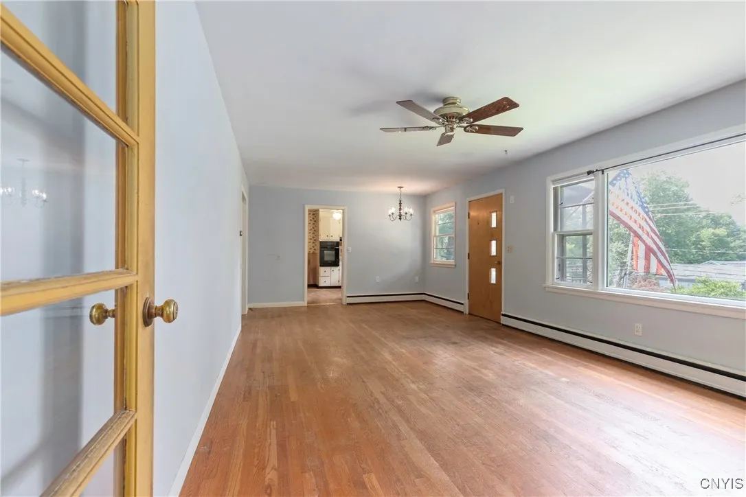 4532 Brickyard Falls Road, Manlius, New York 13104, Manlius, New York 13104, 3 Bedrooms Bedrooms, 5 Rooms Rooms,1 BathroomBathrooms,Residential,For Sale,4532 Brickyard Falls Road, Manlius, New York 13104,S1622421