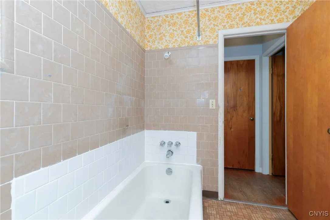 4532 Brickyard Falls Road, Manlius, New York 13104, Manlius, New York 13104, 3 Bedrooms Bedrooms, 5 Rooms Rooms,1 BathroomBathrooms,Residential,For Sale,4532 Brickyard Falls Road, Manlius, New York 13104,S1622421
