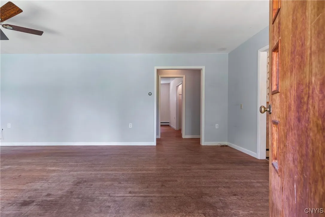 4532 Brickyard Falls Road, Manlius, New York 13104, Manlius, New York 13104, 3 Bedrooms Bedrooms, 5 Rooms Rooms,1 BathroomBathrooms,Residential,For Sale,4532 Brickyard Falls Road, Manlius, New York 13104,S1622421