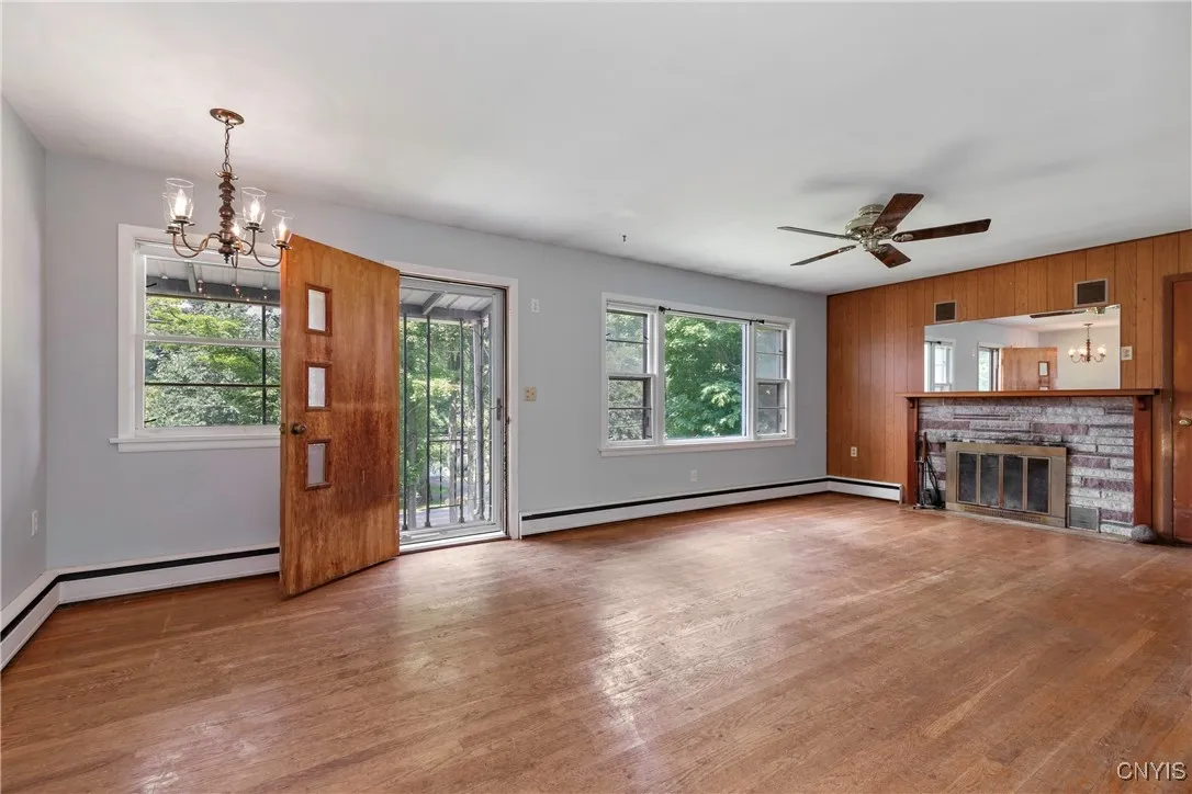 4532 Brickyard Falls Road, Manlius, New York 13104, Manlius, New York 13104, 3 Bedrooms Bedrooms, 5 Rooms Rooms,1 BathroomBathrooms,Residential,For Sale,4532 Brickyard Falls Road, Manlius, New York 13104,S1622421