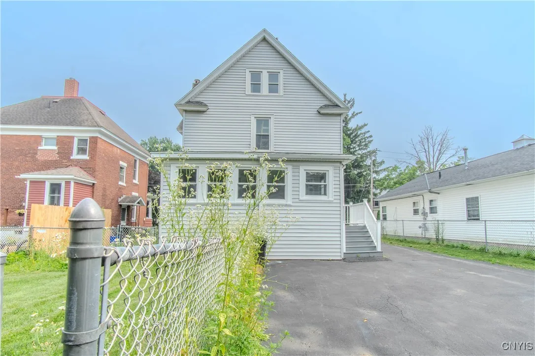 363 Brainard Street, Watertown City, New York 1360, Watertown City, New York 13601, 3 Bedrooms Bedrooms, 8 Rooms Rooms,2 BathroomsBathrooms,Residential,For Sale,363 Brainard Street, Watertown City, New York 1360,S1622907