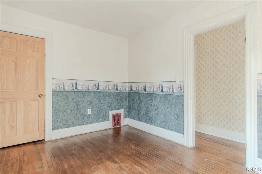 363 Brainard Street, Watertown City, New York 1360, Watertown City, New York 13601, 3 Bedrooms Bedrooms, 8 Rooms Rooms,2 BathroomsBathrooms,Residential,For Sale,363 Brainard Street, Watertown City, New York 1360,S1622907