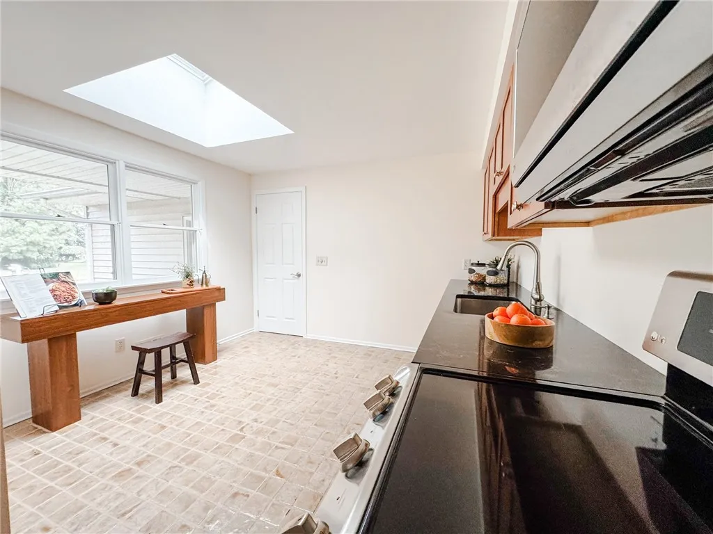 The dine-in kitchen is a great space to enjoy breakfast.