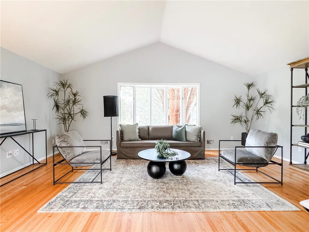 75 Towpath Lane, Brighton, New York 14618, Brighton, New York 14618, 3 Bedrooms Bedrooms, 7 Rooms Rooms,2 BathroomsBathrooms,Residential,For Sale,75 Towpath Lane, Brighton, New York 14618,R1622954