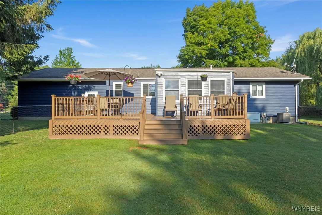 893 Townline Road, Marilla, New York 14059, Marilla, New York 14059, 3 Bedrooms Bedrooms, 8 Rooms Rooms,1 BathroomBathrooms,Residential,For Sale,893 Townline Road, Marilla, New York 14059,B1623236