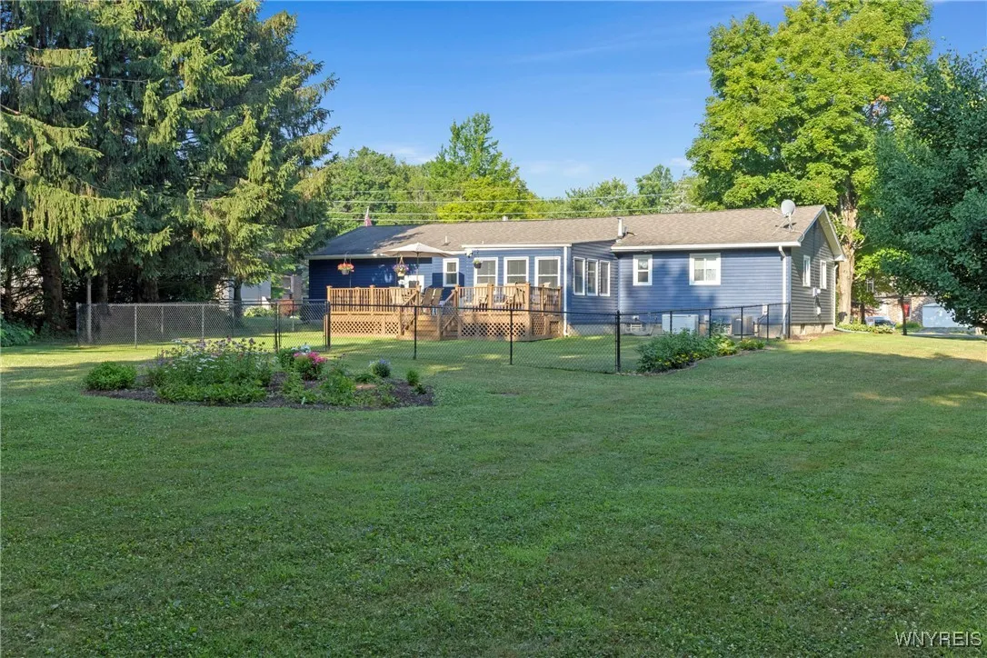 893 Townline Road, Marilla, New York 14059, Marilla, New York 14059, 3 Bedrooms Bedrooms, 8 Rooms Rooms,1 BathroomBathrooms,Residential,For Sale,893 Townline Road, Marilla, New York 14059,B1623236