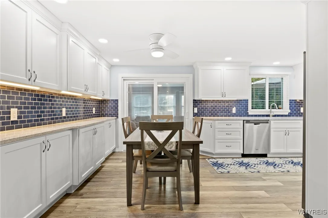 Kitchen/Dining Area
