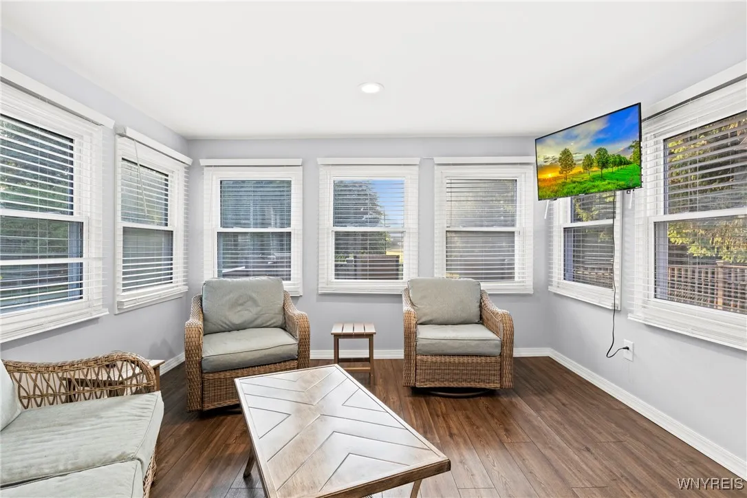 Cozy Sunroom off of Kitchen