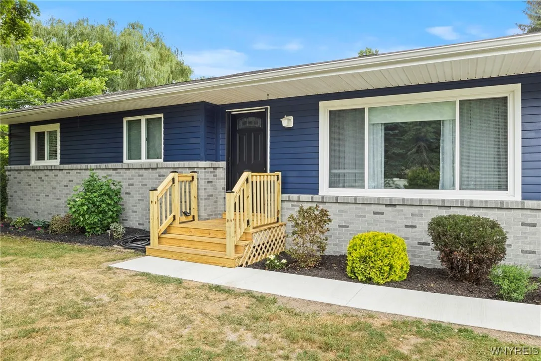893 Townline Road, Marilla, New York 14059, Marilla, New York 14059, 3 Bedrooms Bedrooms, 8 Rooms Rooms,1 BathroomBathrooms,Residential,For Sale,893 Townline Road, Marilla, New York 14059,B1623236