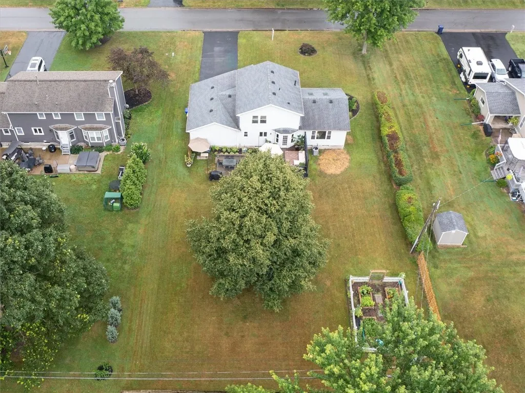 14 Sand Pebble Drive, Chili, New York 14624, Chili, New York 14624, 3 Bedrooms Bedrooms, 6 Rooms Rooms,2 BathroomsBathrooms,Residential,For Sale,14 Sand Pebble Drive, Chili, New York 14624,R1623275