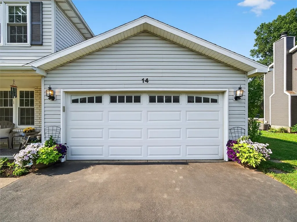 14 Sand Pebble Drive, Chili, New York 14624, Chili, New York 14624, 3 Bedrooms Bedrooms, 6 Rooms Rooms,2 BathroomsBathrooms,Residential,For Sale,14 Sand Pebble Drive, Chili, New York 14624,R1623275