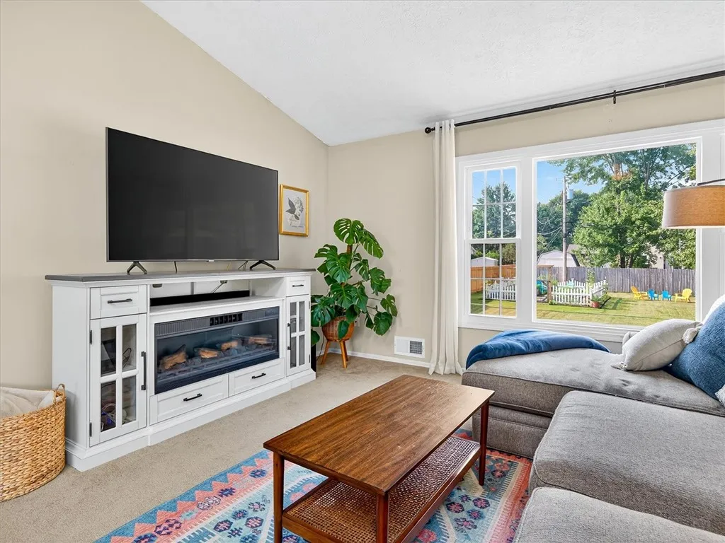 14 Sand Pebble Drive, Chili, New York 14624, Chili, New York 14624, 3 Bedrooms Bedrooms, 6 Rooms Rooms,2 BathroomsBathrooms,Residential,For Sale,14 Sand Pebble Drive, Chili, New York 14624,R1623275