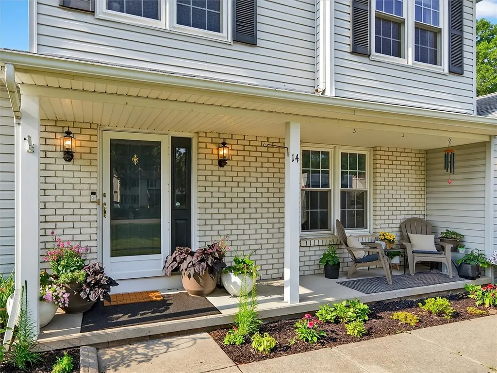14 Sand Pebble Drive, Chili, New York 14624, Chili, New York 14624, 3 Bedrooms Bedrooms, 6 Rooms Rooms,2 BathroomsBathrooms,Residential,For Sale,14 Sand Pebble Drive, Chili, New York 14624,R1623275