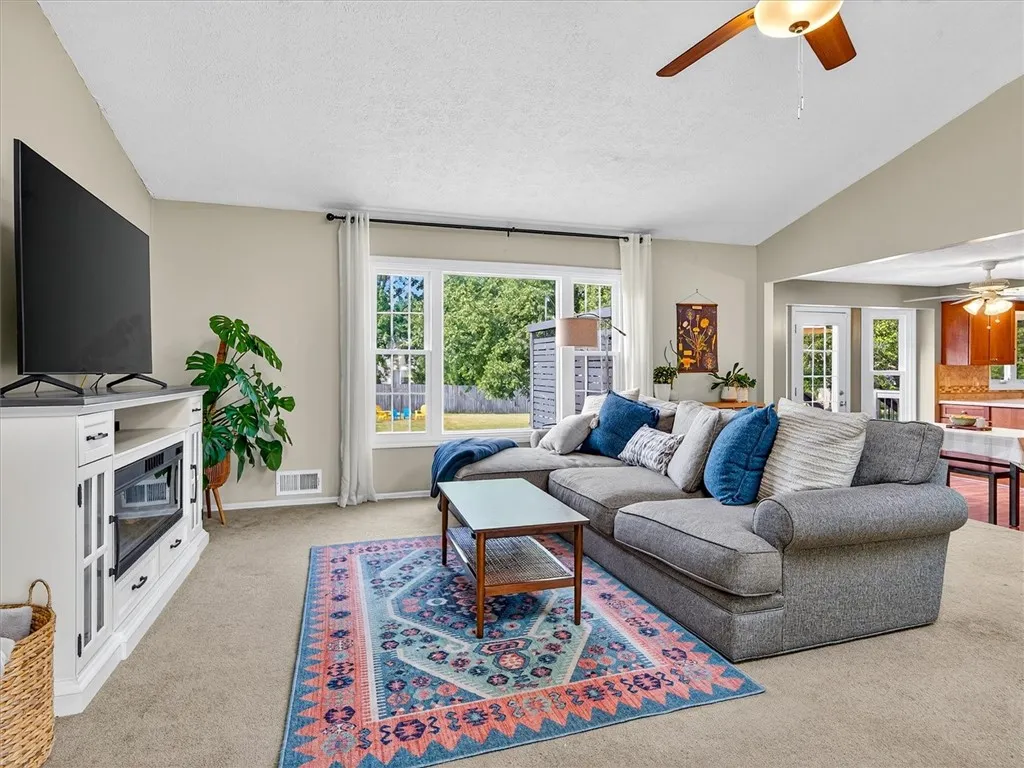 14 Sand Pebble Drive, Chili, New York 14624, Chili, New York 14624, 3 Bedrooms Bedrooms, 6 Rooms Rooms,2 BathroomsBathrooms,Residential,For Sale,14 Sand Pebble Drive, Chili, New York 14624,R1623275