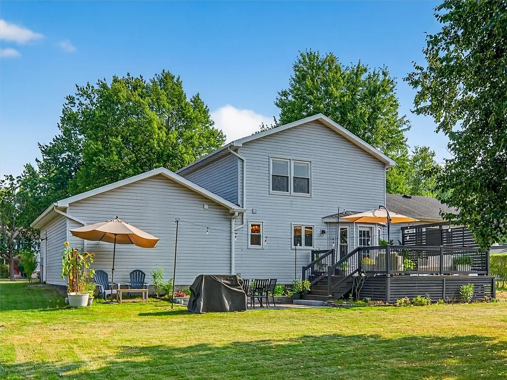 14 Sand Pebble Drive, Chili, New York 14624, Chili, New York 14624, 3 Bedrooms Bedrooms, 6 Rooms Rooms,2 BathroomsBathrooms,Residential,For Sale,14 Sand Pebble Drive, Chili, New York 14624,R1623275