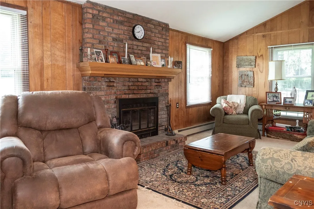 8762 Grange Hill Road, Paris, New York 13456, Paris, New York 13456, 4 Bedrooms Bedrooms, 9 Rooms Rooms,2 BathroomsBathrooms,Residential,For Sale,8762 Grange Hill Road, Paris, New York 13456,S1621775