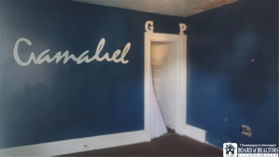 10 Mcdaniel Avenue, Jamestown, New York 14701, Jamestown, New York 14701, 4 Bedrooms Bedrooms, 9 Rooms Rooms,2 BathroomsBathrooms,Residential,For Sale,10 Mcdaniel Avenue, Jamestown, New York 14701,R1621770