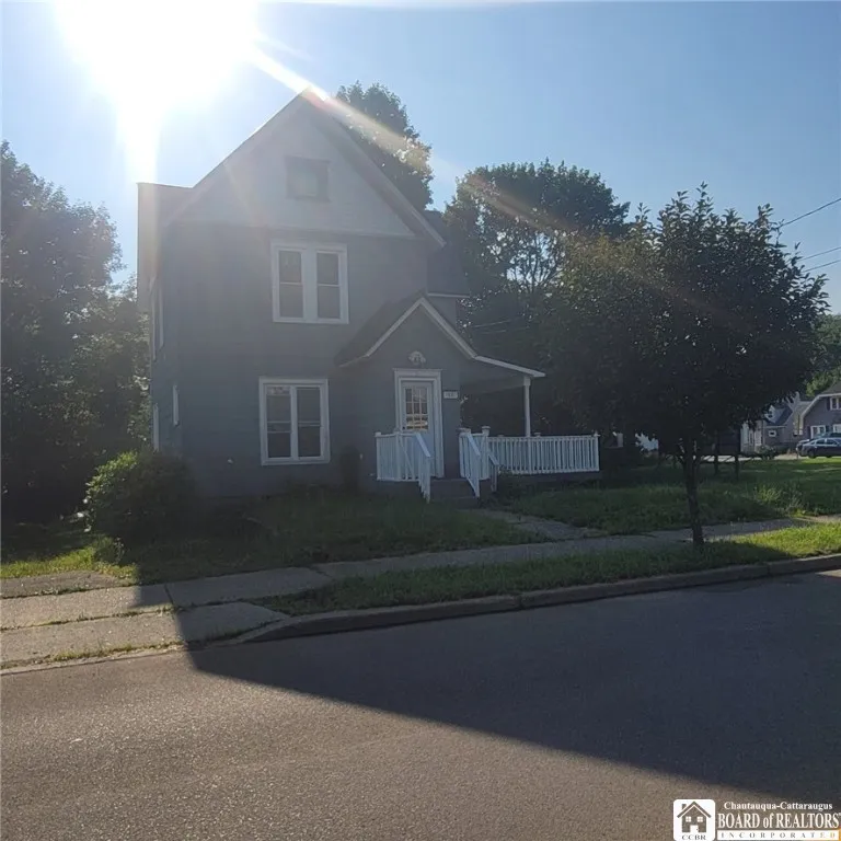 10 Mcdaniel Avenue, Jamestown, New York 14701, Jamestown, New York 14701, 4 Bedrooms Bedrooms, 9 Rooms Rooms,2 BathroomsBathrooms,Residential,For Sale,10 Mcdaniel Avenue, Jamestown, New York 14701,R1621770