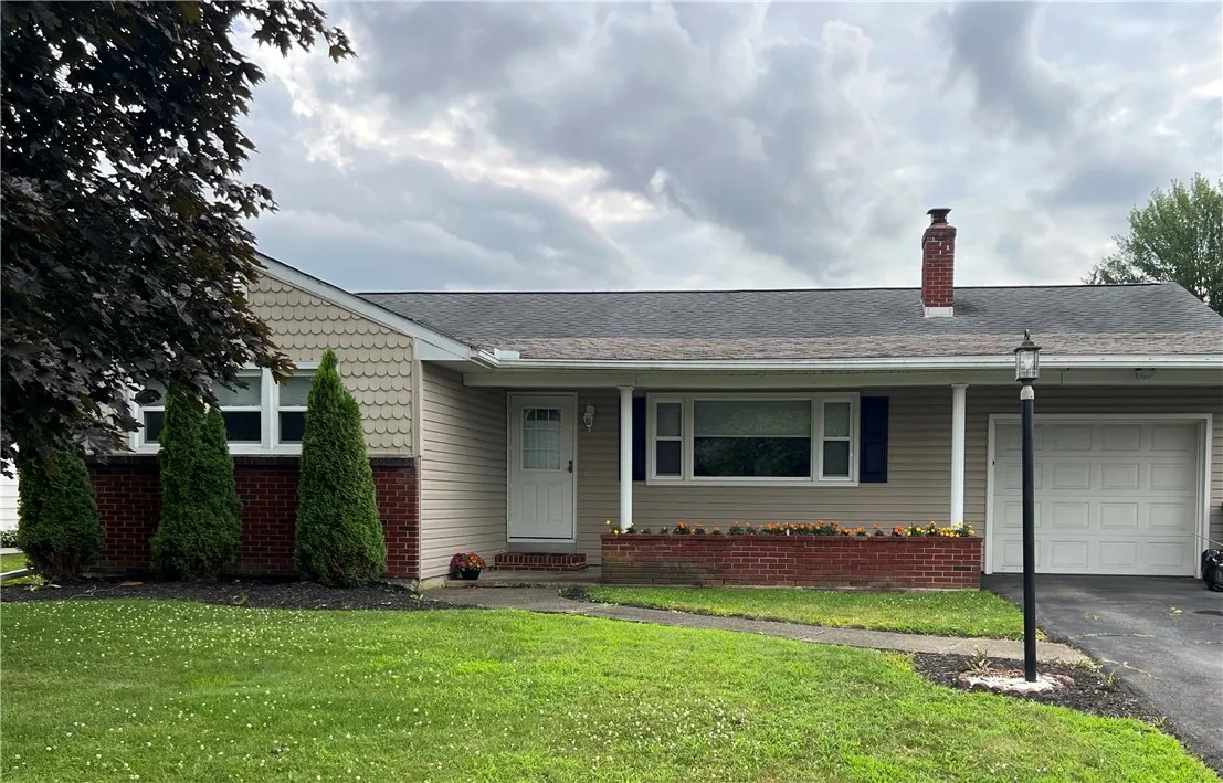 406 Sharr Avenue, Southport, New York 14904, Southport, New York 14904, 4 Bedrooms Bedrooms, 9 Rooms Rooms,2 BathroomsBathrooms,Residential,For Sale,406 Sharr Avenue, Southport, New York 14904,R1622810