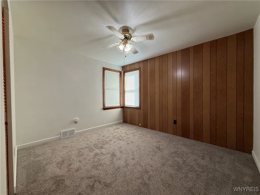 365 Linwood Avenue, North Tonawanda, New York 1412, North Tonawanda, New York 14120, 4 Bedrooms Bedrooms, 9 Rooms Rooms,1 BathroomBathrooms,Residential,For Sale,365 Linwood Avenue, North Tonawanda, New York 1412,B1623058