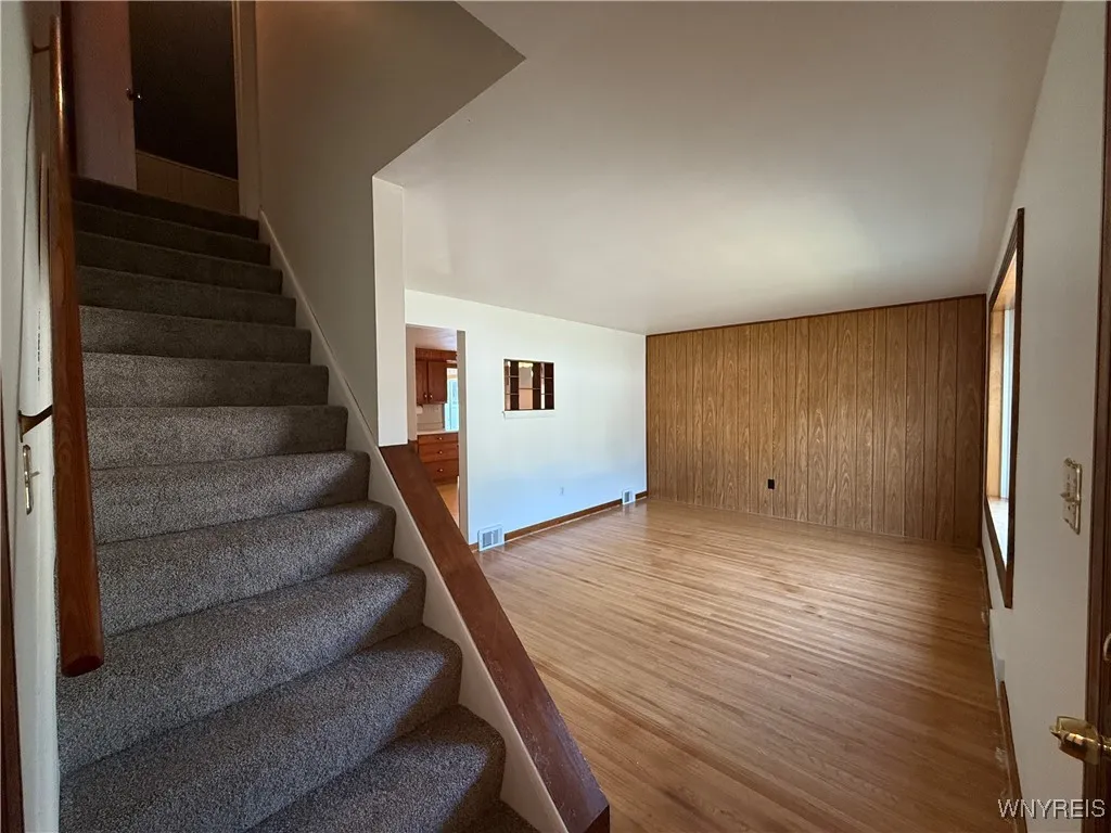365 Linwood Avenue, North Tonawanda, New York 1412, North Tonawanda, New York 14120, 4 Bedrooms Bedrooms, 9 Rooms Rooms,1 BathroomBathrooms,Residential,For Sale,365 Linwood Avenue, North Tonawanda, New York 1412,B1623058
