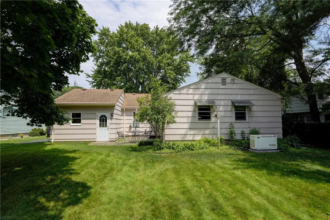 29 Country Lane, Penfield, New York 14526, Penfield, New York 14526, 3 Bedrooms Bedrooms, 6 Rooms Rooms,1 BathroomBathrooms,Residential,For Sale,29 Country Lane, Penfield, New York 14526,R1623024