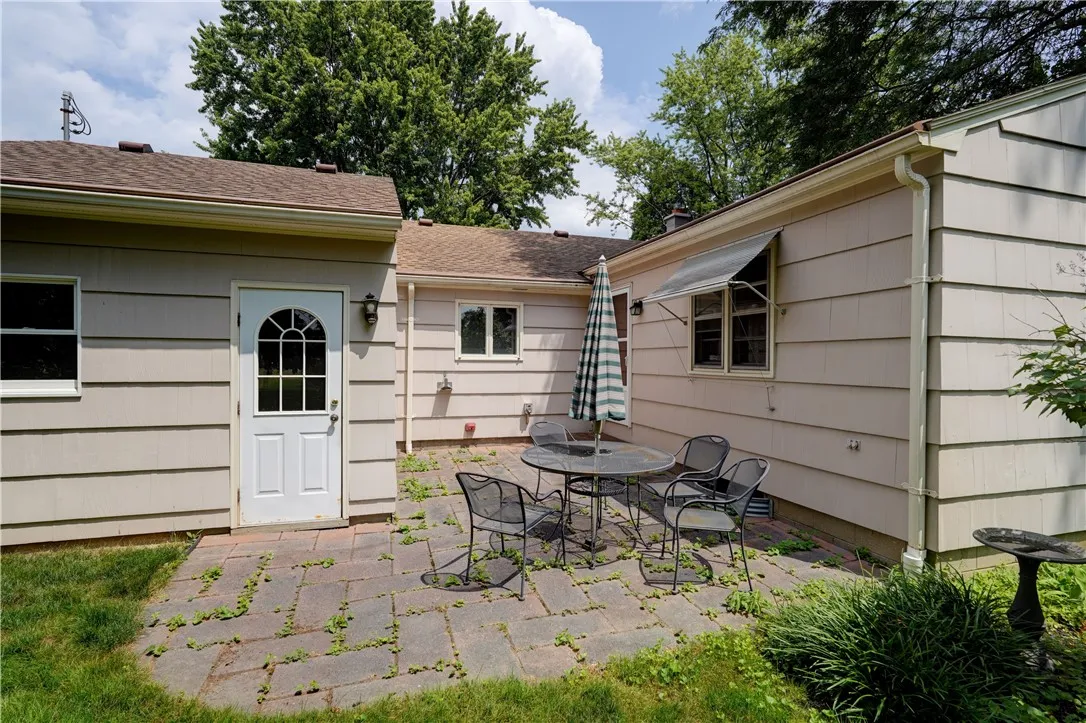 29 Country Lane, Penfield, New York 14526, Penfield, New York 14526, 3 Bedrooms Bedrooms, 6 Rooms Rooms,1 BathroomBathrooms,Residential,For Sale,29 Country Lane, Penfield, New York 14526,R1623024