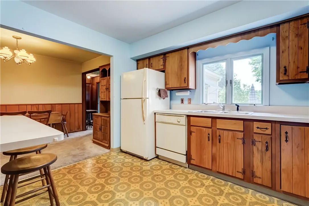 29 Country Lane, Penfield, New York 14526, Penfield, New York 14526, 3 Bedrooms Bedrooms, 6 Rooms Rooms,1 BathroomBathrooms,Residential,For Sale,29 Country Lane, Penfield, New York 14526,R1623024