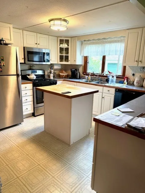 109 Library Drive, Smethport Boro, Pennsylvania 16, Smethport Boro, Pennsylvania 16749, 3 Bedrooms Bedrooms, 10 Rooms Rooms,1 BathroomBathrooms,Residential,For Sale,109 Library Drive, Smethport Boro, Pennsylvania 16,R1622500