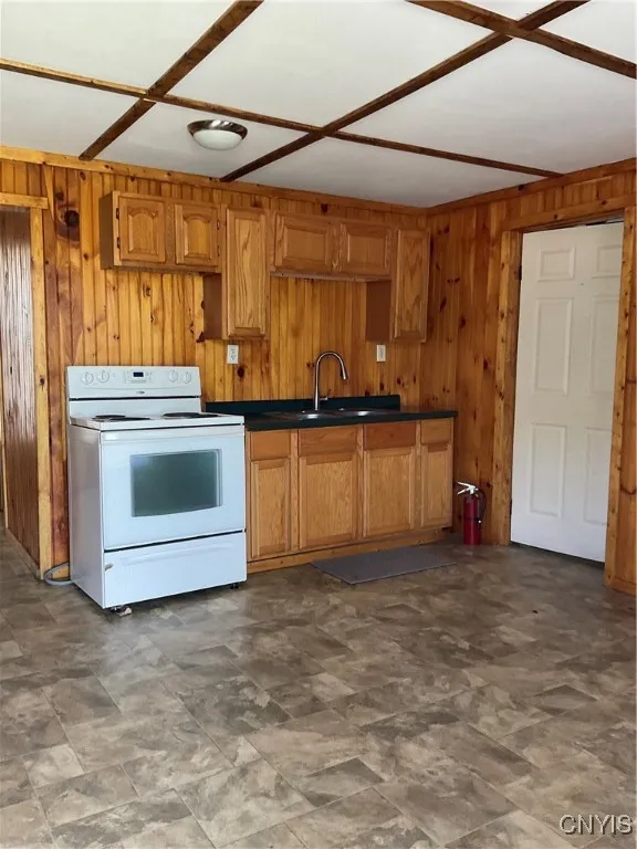 377 West Main Street, Watertown City, New York 136, Watertown City, New York 13601, 3 Bedrooms Bedrooms, 6 Rooms Rooms,1 BathroomBathrooms,Residential Lease,For Rent,377 West Main Street, Watertown City, New York 136,S1623313