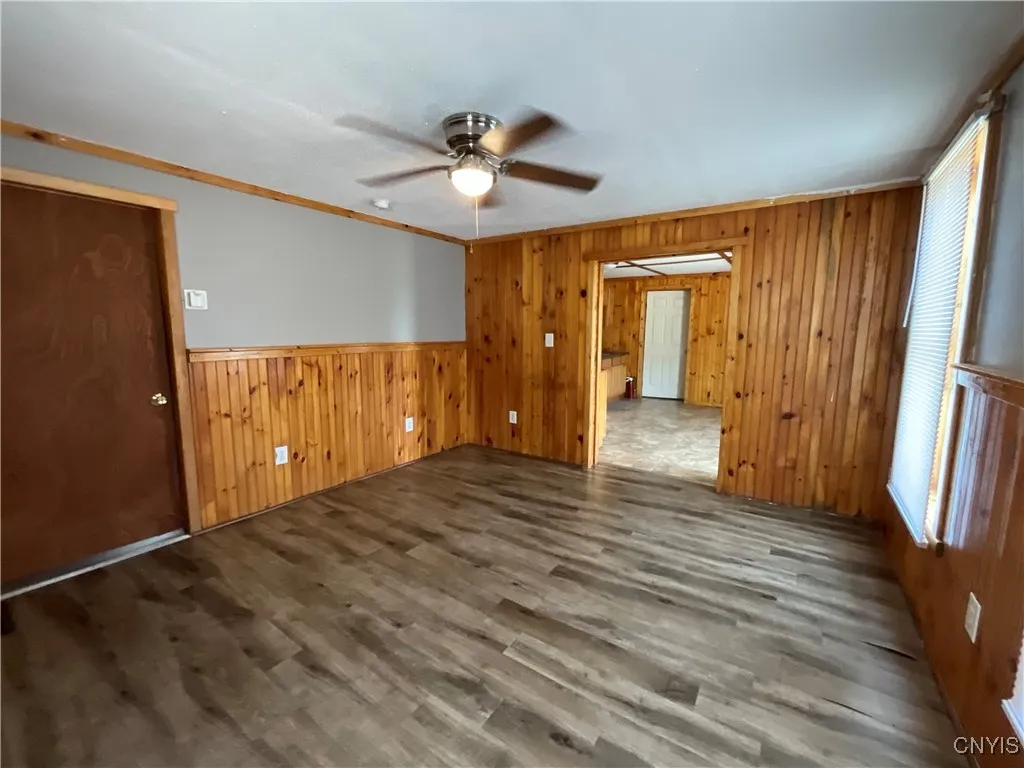 377 West Main Street, Watertown City, New York 136, Watertown City, New York 13601, 3 Bedrooms Bedrooms, 6 Rooms Rooms,1 BathroomBathrooms,Residential Lease,For Rent,377 West Main Street, Watertown City, New York 136,S1623313