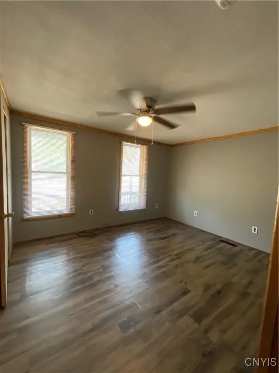 377 West Main Street, Watertown City, New York 136, Watertown City, New York 13601, 3 Bedrooms Bedrooms, 6 Rooms Rooms,1 BathroomBathrooms,Residential Lease,For Rent,377 West Main Street, Watertown City, New York 136,S1623313