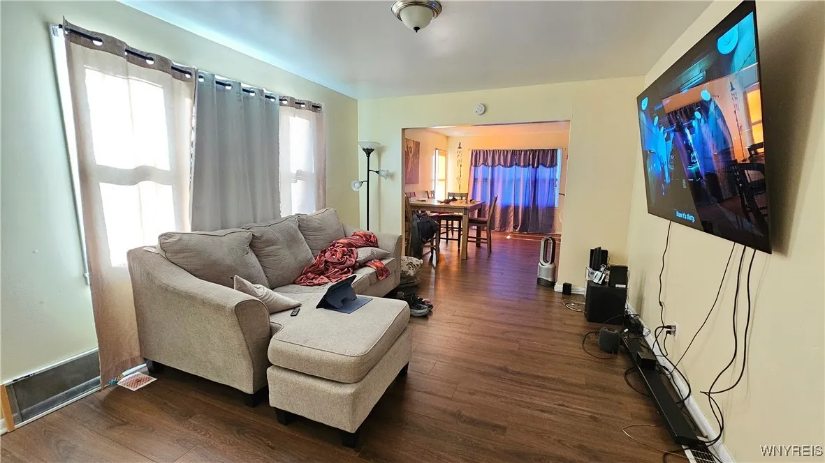 478 Northland Avenue, Buffalo, New York 14211, Buffalo, New York 14211, 6 Bedrooms Bedrooms, ,2 BathroomsBathrooms,Residential,For Sale,478 Northland Avenue, Buffalo, New York 14211,B1623185