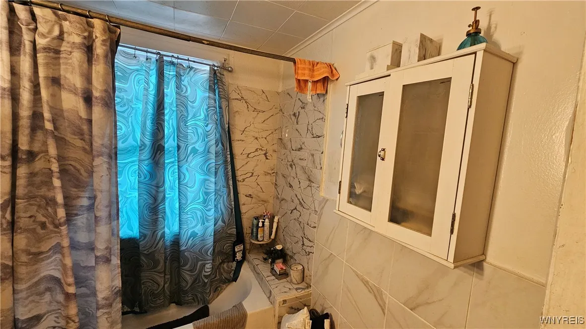 478 Northland Avenue, Buffalo, New York 14211, Buffalo, New York 14211, 6 Bedrooms Bedrooms, ,2 BathroomsBathrooms,Residential,For Sale,478 Northland Avenue, Buffalo, New York 14211,B1623185