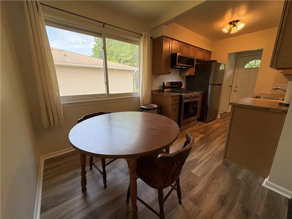 33 Milrace Drive, East Rochester, New York 14445, East Rochester, New York 14445, 2 Bedrooms Bedrooms, 4 Rooms Rooms,1 BathroomBathrooms,Residential,For Sale,33 Milrace Drive, East Rochester, New York 14445,R1623309