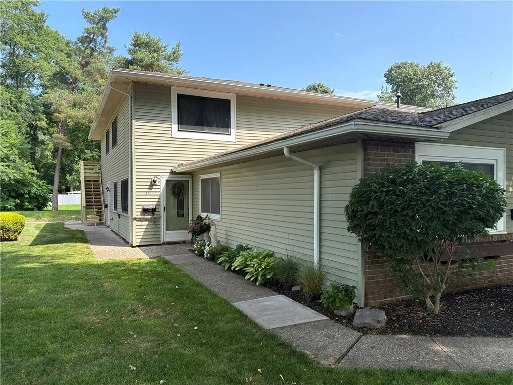33 Milrace Drive, East Rochester, New York 14445, East Rochester, New York 14445, 2 Bedrooms Bedrooms, 4 Rooms Rooms,1 BathroomBathrooms,Residential,For Sale,33 Milrace Drive, East Rochester, New York 14445,R1623309
