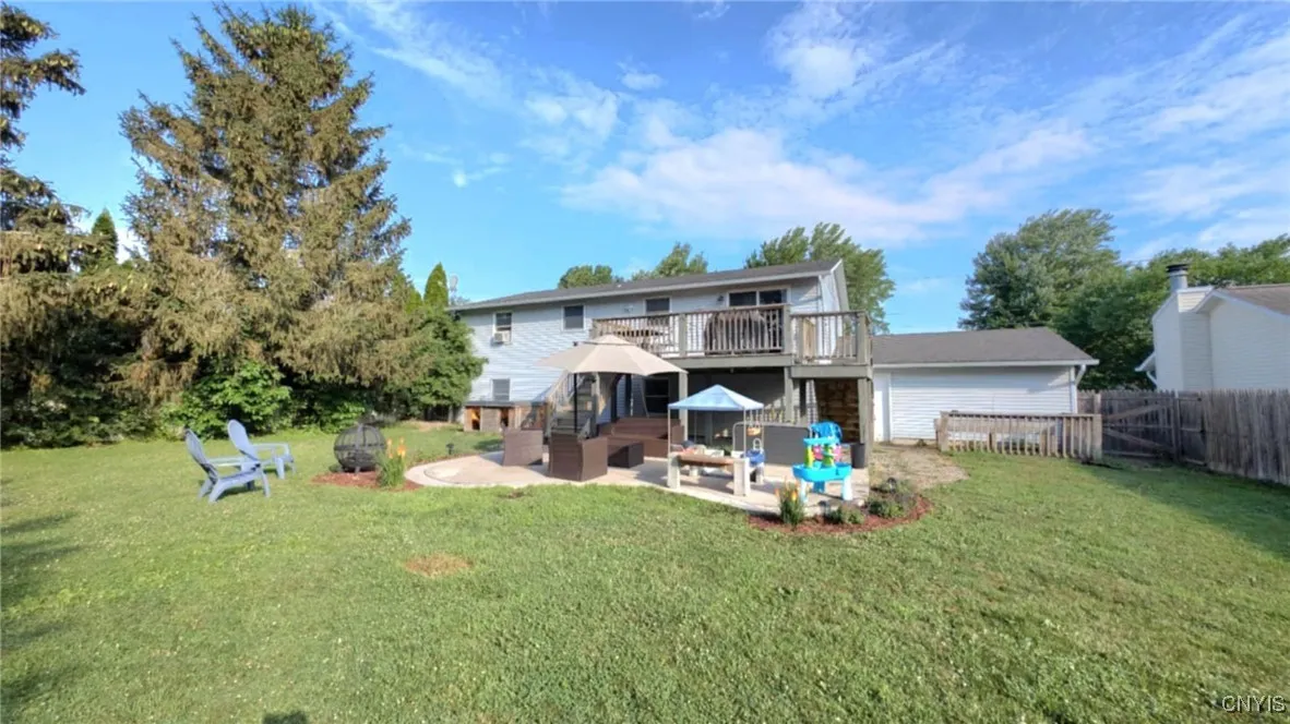 24 Regatta, Geddes, New York 13209, Geddes, New York 13209, 4 Bedrooms Bedrooms, 10 Rooms Rooms,2 BathroomsBathrooms,Residential,For Sale,24 Regatta, Geddes, New York 13209,S1622466