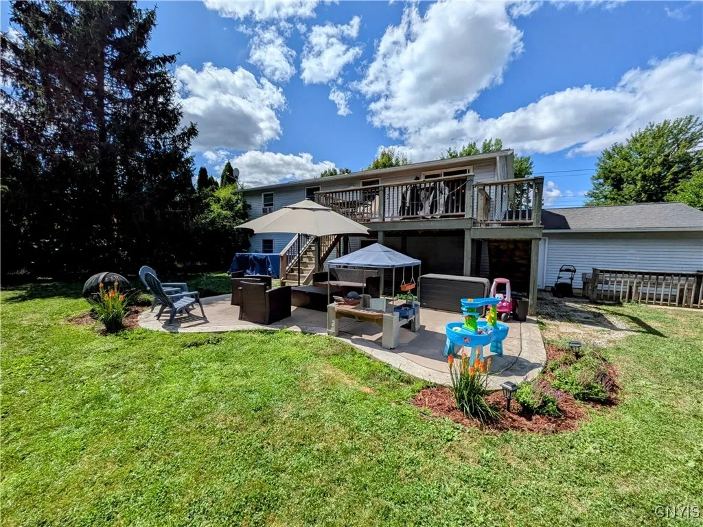 24 Regatta, Geddes, New York 13209, Geddes, New York 13209, 4 Bedrooms Bedrooms, 10 Rooms Rooms,2 BathroomsBathrooms,Residential,Closed,24 Regatta, Geddes, New York 13209,0,S1622466