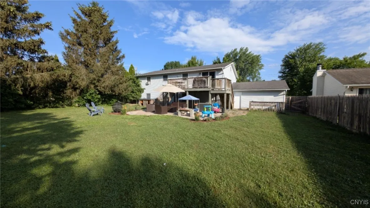 24 Regatta, Geddes, New York 13209, Geddes, New York 13209, 4 Bedrooms Bedrooms, 10 Rooms Rooms,2 BathroomsBathrooms,Residential,For Sale,24 Regatta, Geddes, New York 13209,S1622466