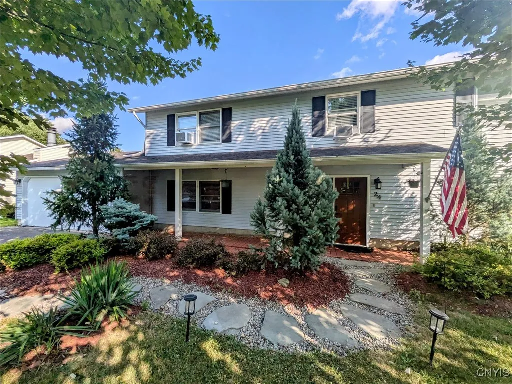 24 Regatta, Geddes, New York 13209, Geddes, New York 13209, 4 Bedrooms Bedrooms, 10 Rooms Rooms,2 BathroomsBathrooms,Residential,Closed,24 Regatta, Geddes, New York 13209,0,S1622466