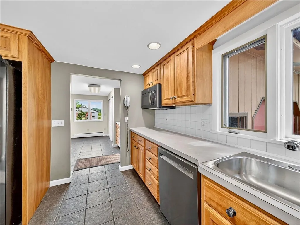 Spacious kitchen